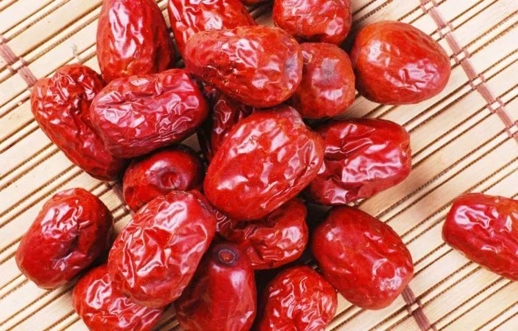 利用可見近紅外光譜相機判別干棗品種